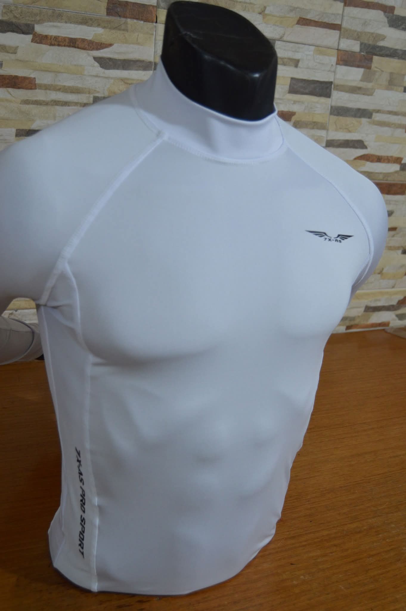 Playera manga larga mod. Iron