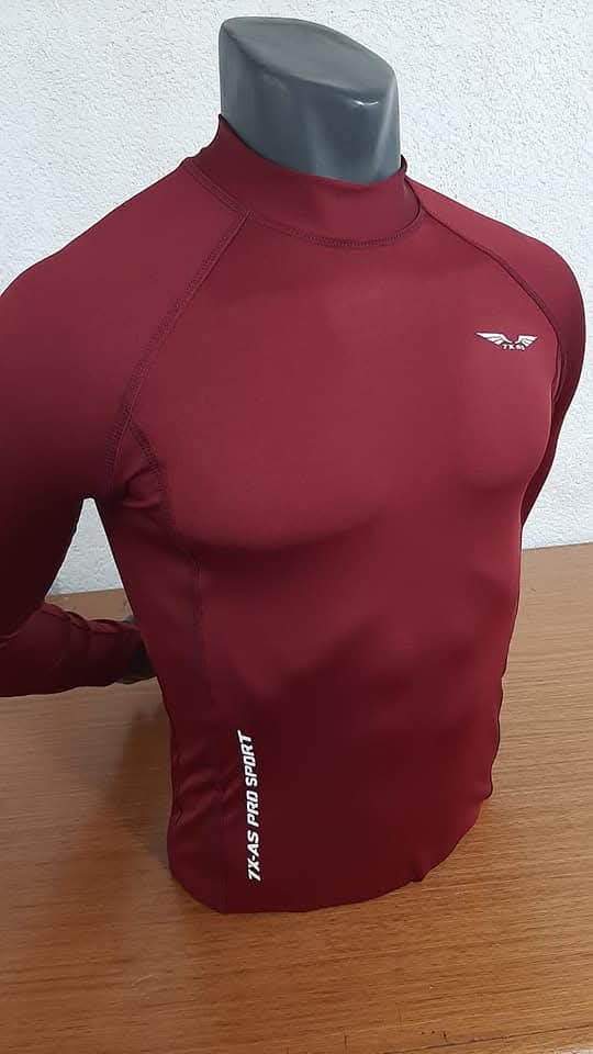 Playera manga larga mod. Iron